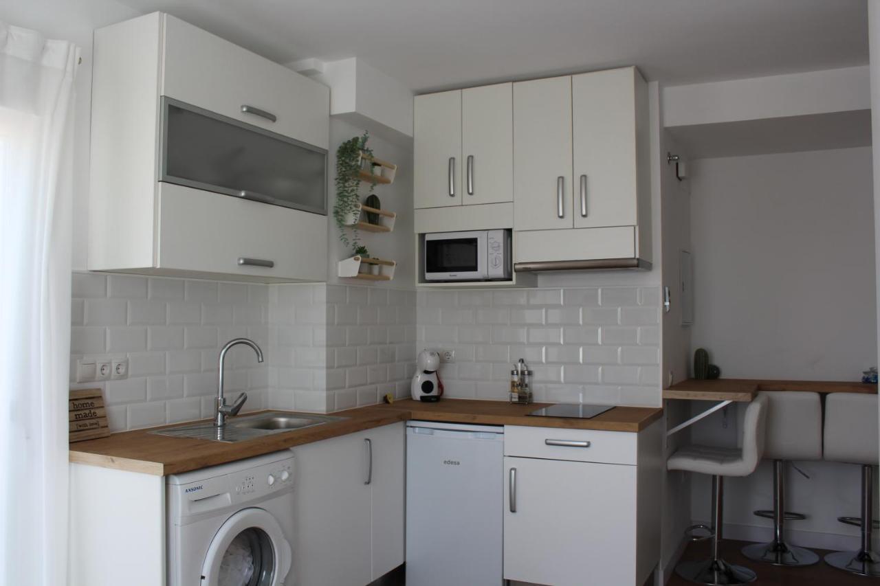 Beautiful Brand New 2 Bedroom Flat With Terrace Malaga Exterior photo